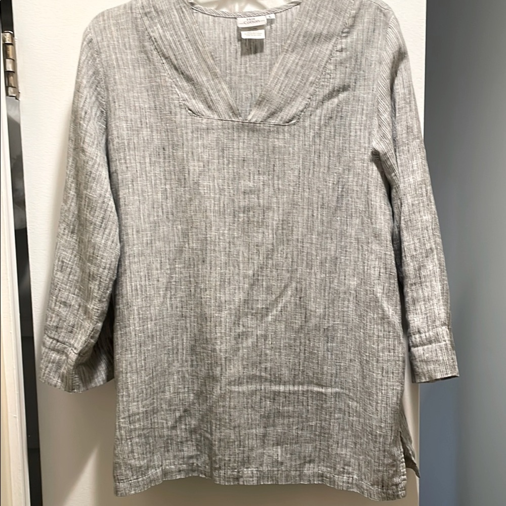 Striped Gray V-Neck Linen blend tunic top - Picture 2 of 5